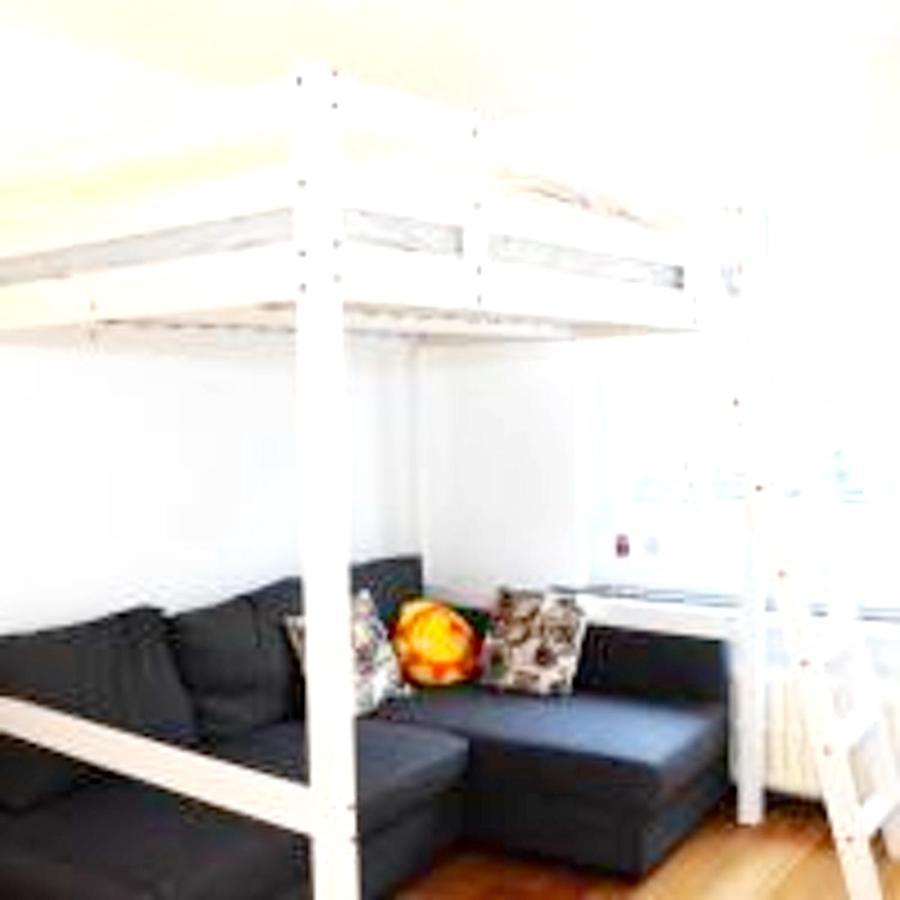 3 Bedrooms House With View And Wifi At Jette Vakantiehuis